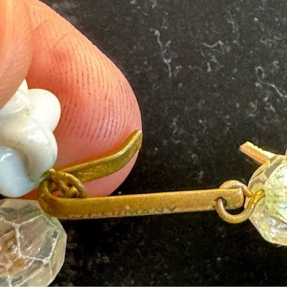 Vintage West Germany Multifaceted Four Strand Lucite Beads Faux Pearl Necklace - Picture 8 of 16